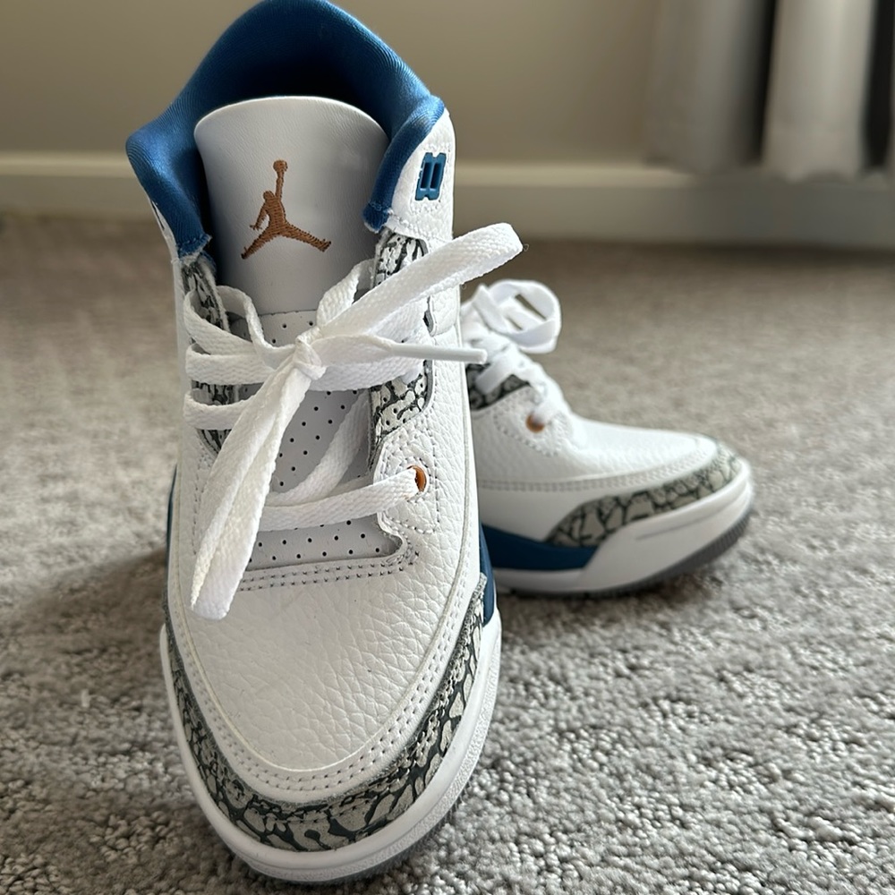 Kids Air Jordan 3 Retro Wizards 12C - Brand new!